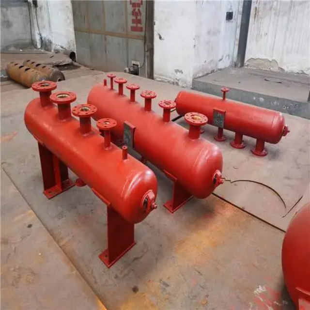 牟定分集水器安装高度
